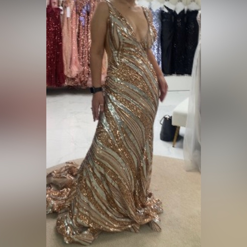 Jovani Fashion Evening Dress - Picture 5 of 7